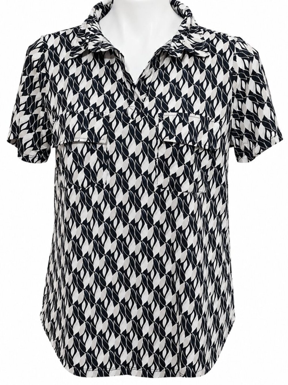 NWT Medium short sleeve casual shirt, button close & pockets. Country Western